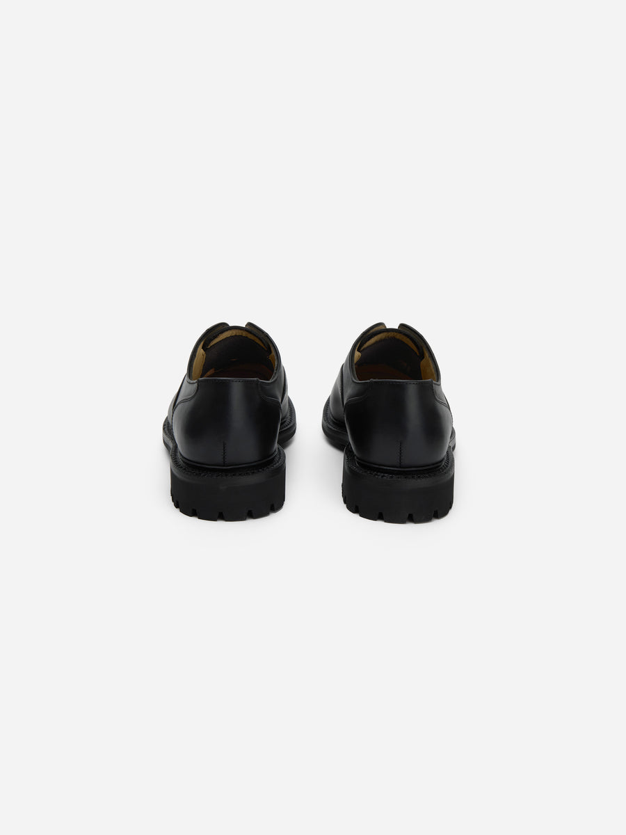 Laceless Oxford ~ Black Waxy Leather